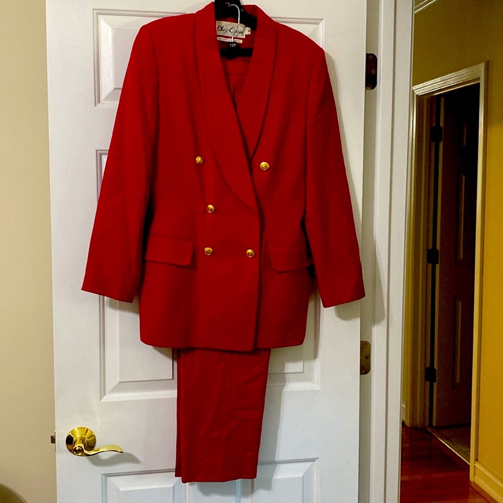 Red 2piece wool pants suit size 8